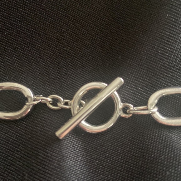 Vintage Butler Silvertone Necklace & Earrings - Picture 5 of 15